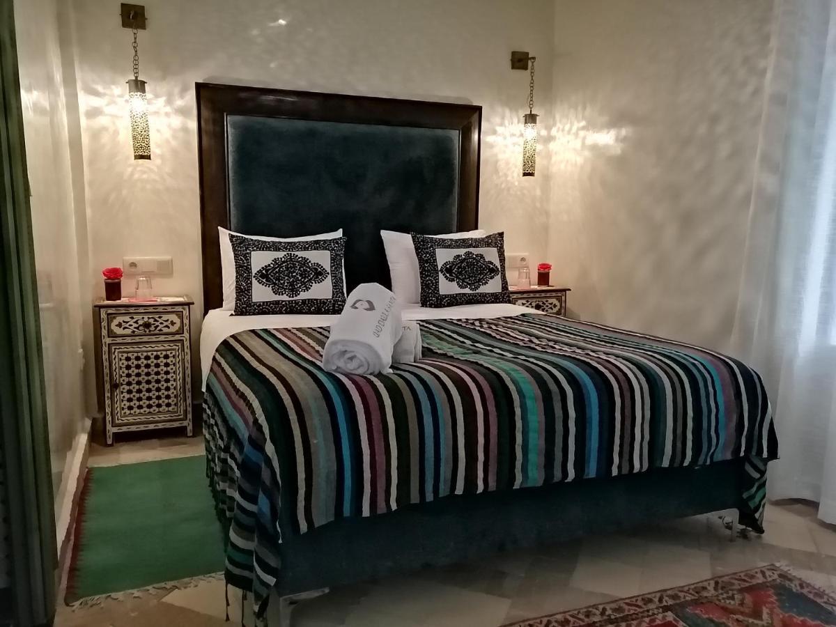 Dalla Santa * Marrakesh